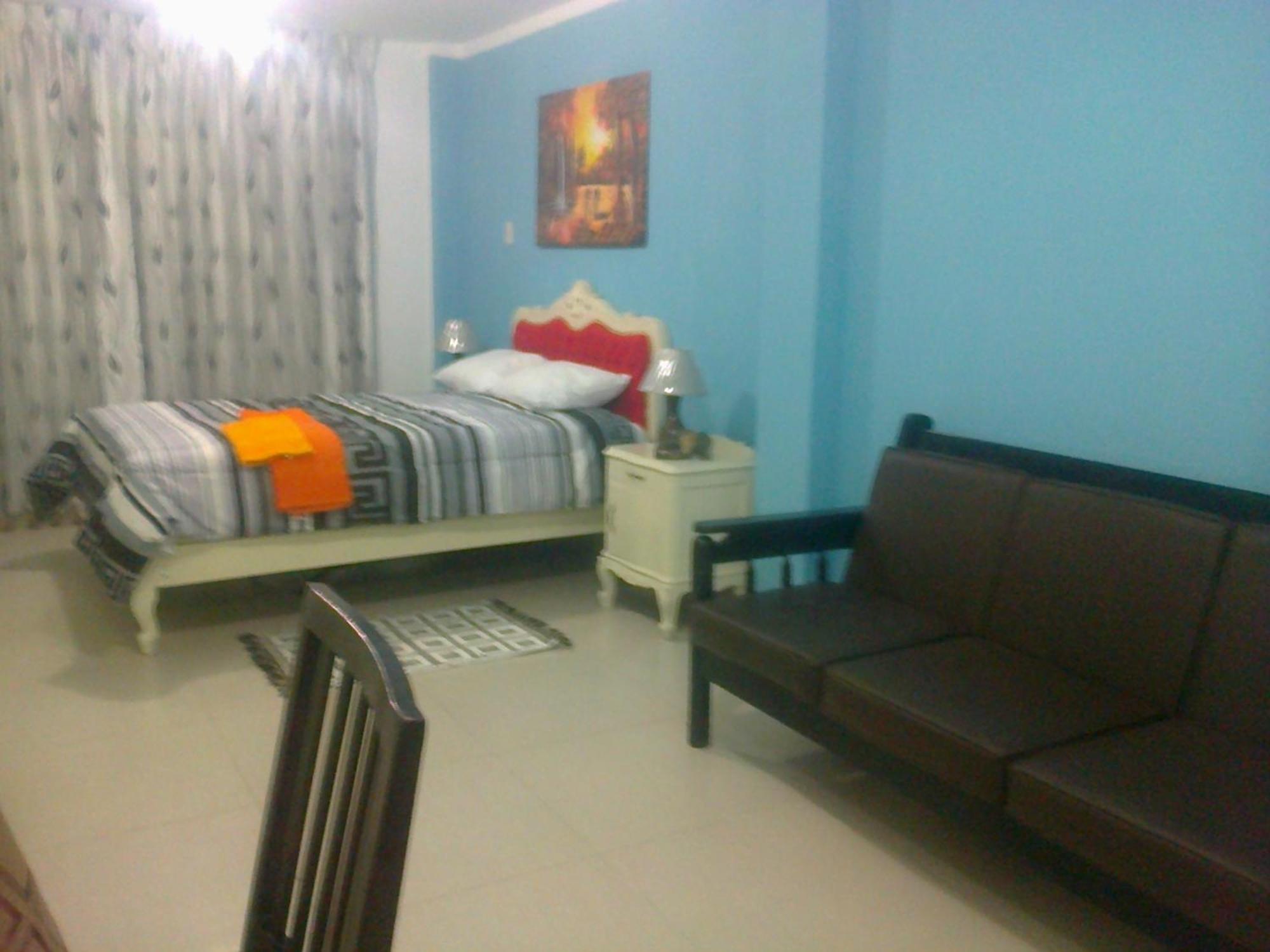 Hostel Strenua - Las Quintanas Trujillo Zimmer foto